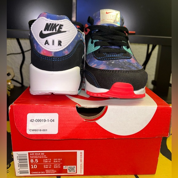 Nike Air Max 90 Supernova (2020) - Picture 3 of 4